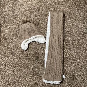 Kids winter hat and scarf